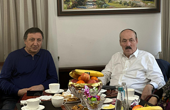 В ДГУ прошло заседание Профессорского клуба