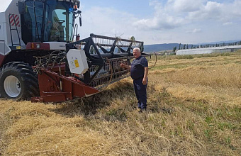 Уборка озимых продолжается в Карабудахкентском районе