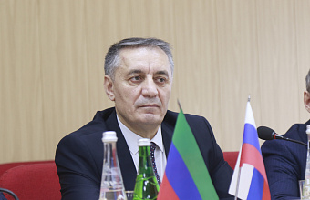 Минтруд Дагестана обсудил мероприятия, направленные на восстановление здоровья детей с ОВЗ