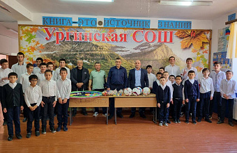 В Хивском районе продолжается акция «Сделай подарок родной школе»