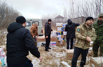 Жители Табасаранского района направили на СВО грузопассажирский автомобиль и гуманитарную помощь