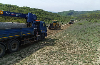 Две дороги в горах Дагестана расчищают после схода селя и камнепада