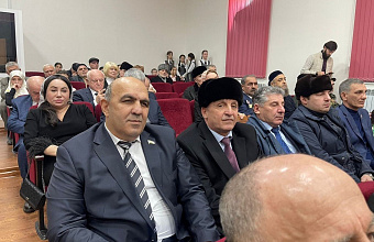 Зикрула Ильясов представил книгу о Героях России-выходцах СКФО в Ингушетии