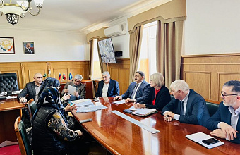 Депутат Госдумы РФ Джамаладин Гасанов провел прием граждан в Новолакском районе Дагестана