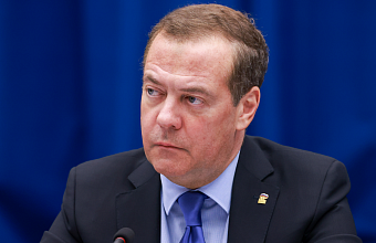 Медведев: РФ в СВО искореняет фашизм в предавшей итоги Второй мировой Европе