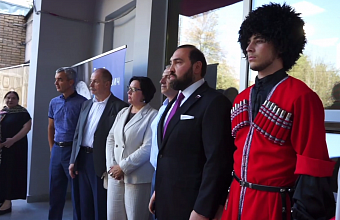 Султан Хамзаев посетил открытие библиотеки имени Расула Гамзатова в Москве