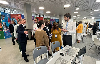 Иностранцам представили проект «Билет в будущее» на форуме в Казани