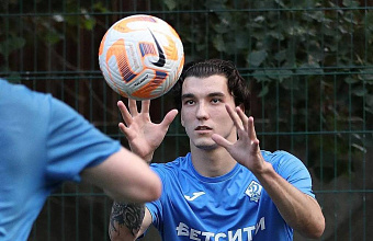 Голкипер махачкалинского «Динамо» вызван в сборную России