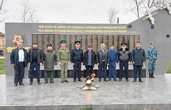 Отцу погибшего участника СВО из Хивского района передали орден Мужества