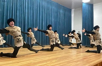 Ансамбль «Лезгинка» представил хореографическую композицию «Zа Россию» в Буйнакском районе