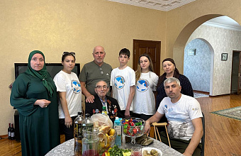 «Волонтеры Победы» Дагестана поздравили со 101-летием участника Великой Отечественной войны Алиханича Арабова