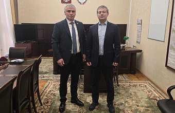 Манвел Мажонц принял главу Тляратинского района