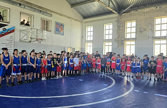 В Ногайском районе провели Открытый турнир по боксу памяти Героя России Рафика Кадырбулатова