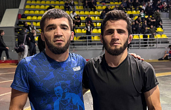 Дагестанские вольники поборются за «золото» турнира на призы братьев Хадарцевых