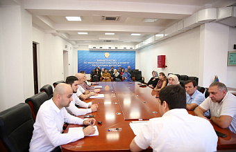 Сотрудникам Минспорта Дагестана помогли оформить «карту болельщика»