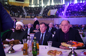 Заур Аскендеров принял участие в общереспубликанском ифтаре от имени Главы Дагестана