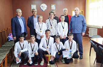 В Курахском районе чествовали триумфаторов Южной футбольной лиги