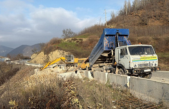 В Сергокалинском районе восстанавливают автодорогу «Ванашимахи – Мулебки» после обвала