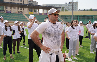 Сажид Сажидов поздравил работников спортивной отрасли с Днем физкультурника