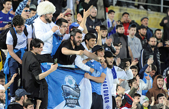 Махачкалинское «Динамо» проведет встречу с болельщиками