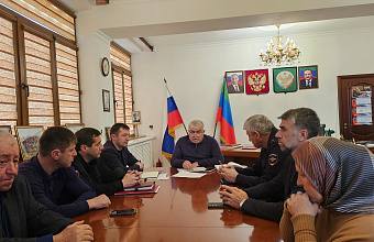 В Ахвахском районе обсудили весенний призыв и подготовку к выборам