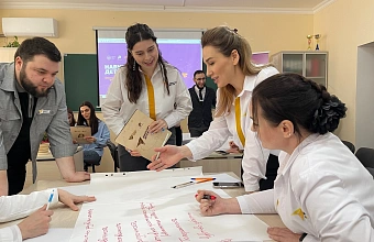 Советники директоров по воспитанию из Дагестана прошли обучающий тренинг по развитию личностных навыков