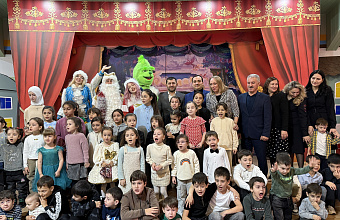 Депутат парламента Дагестана Осман Булатов организовал праздник для детей участников СВО