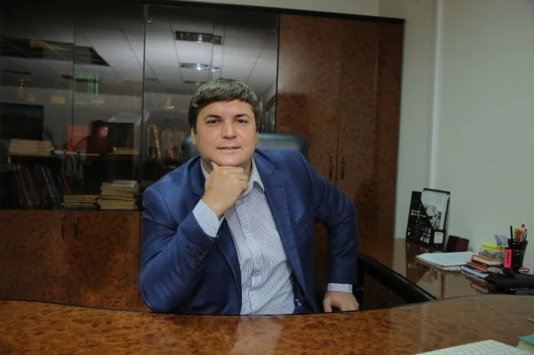 Руководитель Союза театральных деятелей Дагестана Тимур Магомедов: «Мы не должны бояться новых текстов на национальных языках»