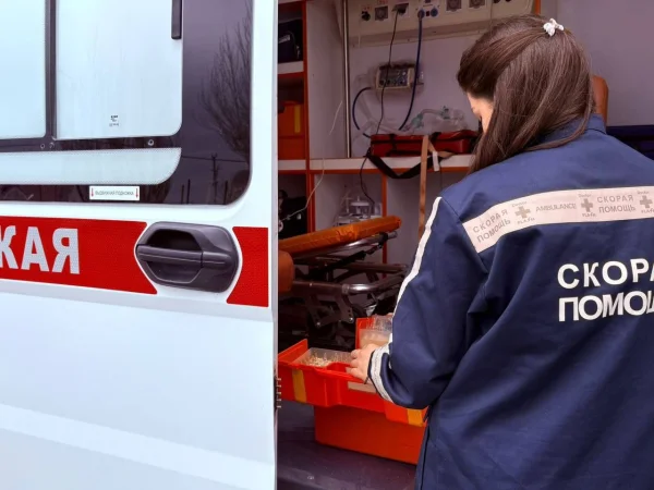 «Каждый выезд – битва со стихией»: фельдшер из Махачкалы о работе медиков в условиях ЧС